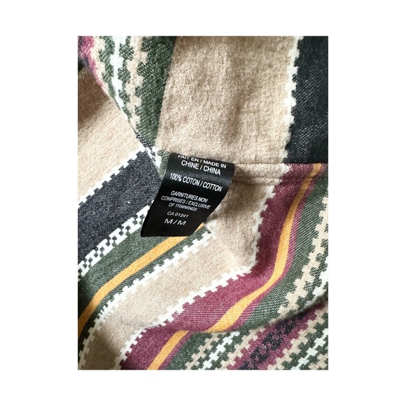 Simons Heritage Button-Up Top - Picture 7 of 7